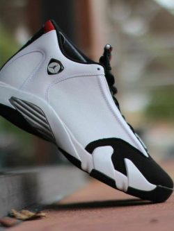 Air Jordan 14 Retro BG 'Black Toe