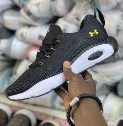 Under Armour Hovr Rise 4