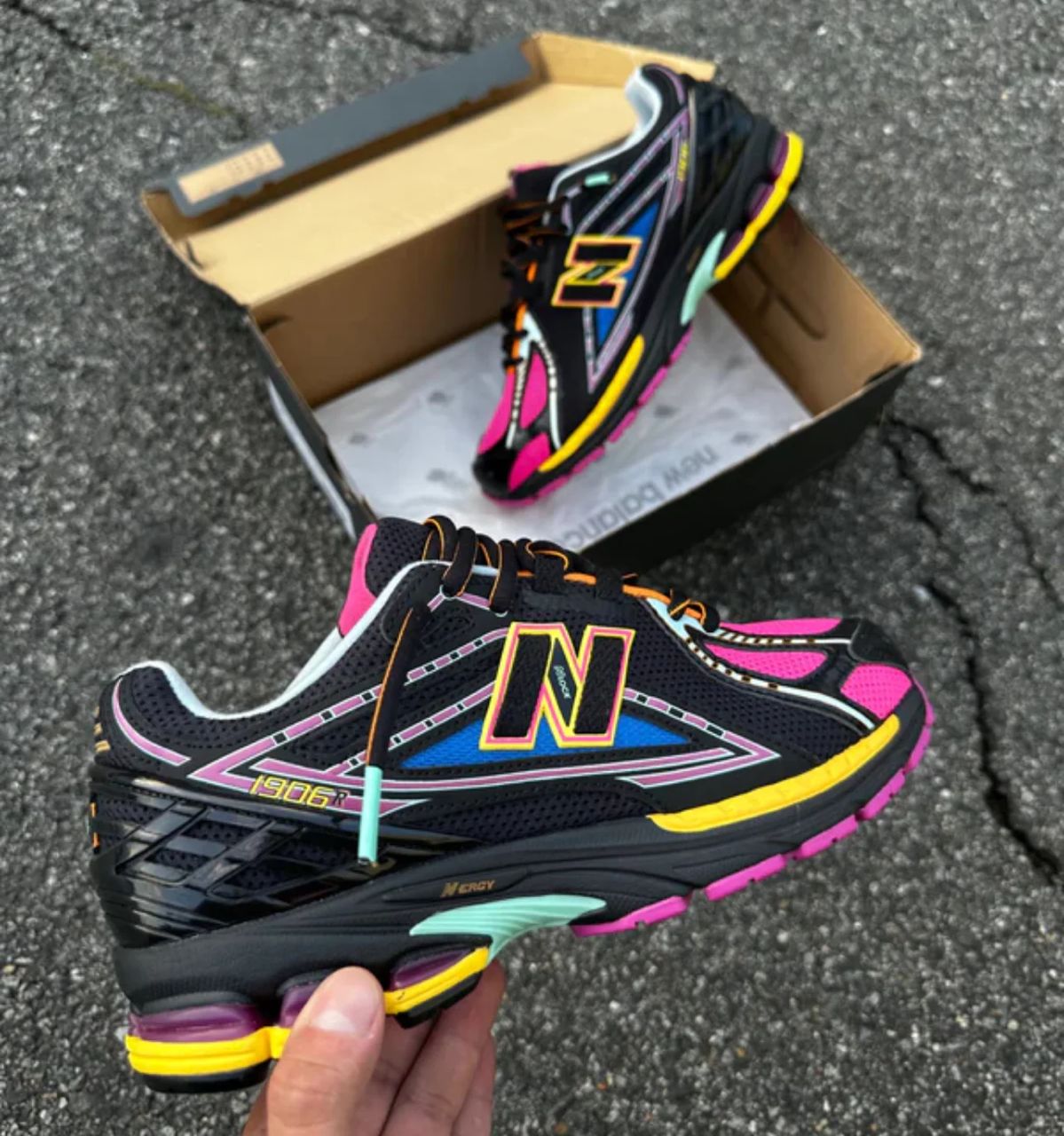 NEW NEW BALANCE
